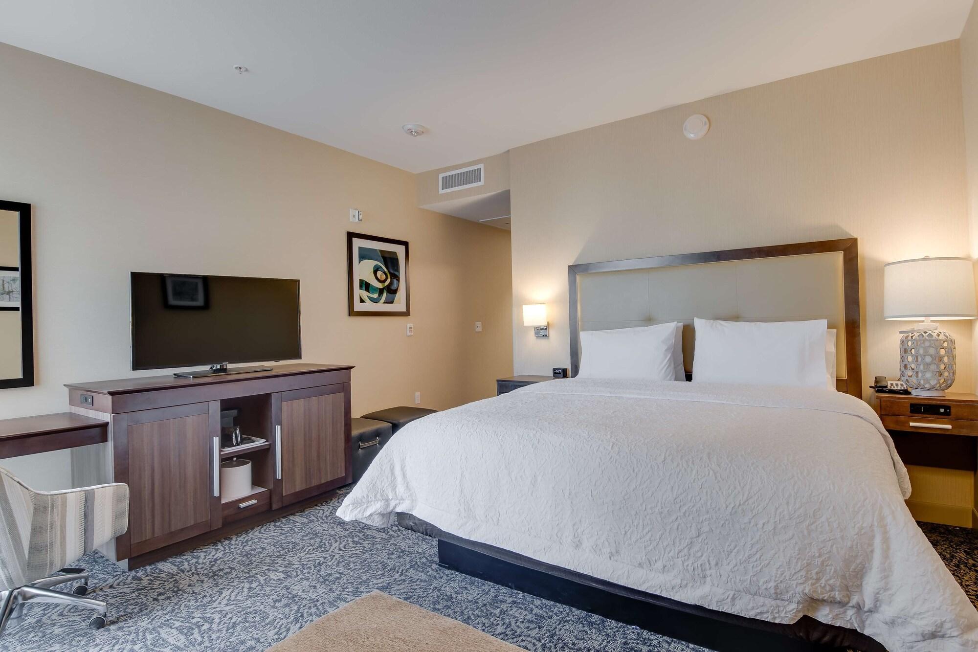 Hampton Inn & Suites Los Angeles - Glendale Dış mekan fotoğraf