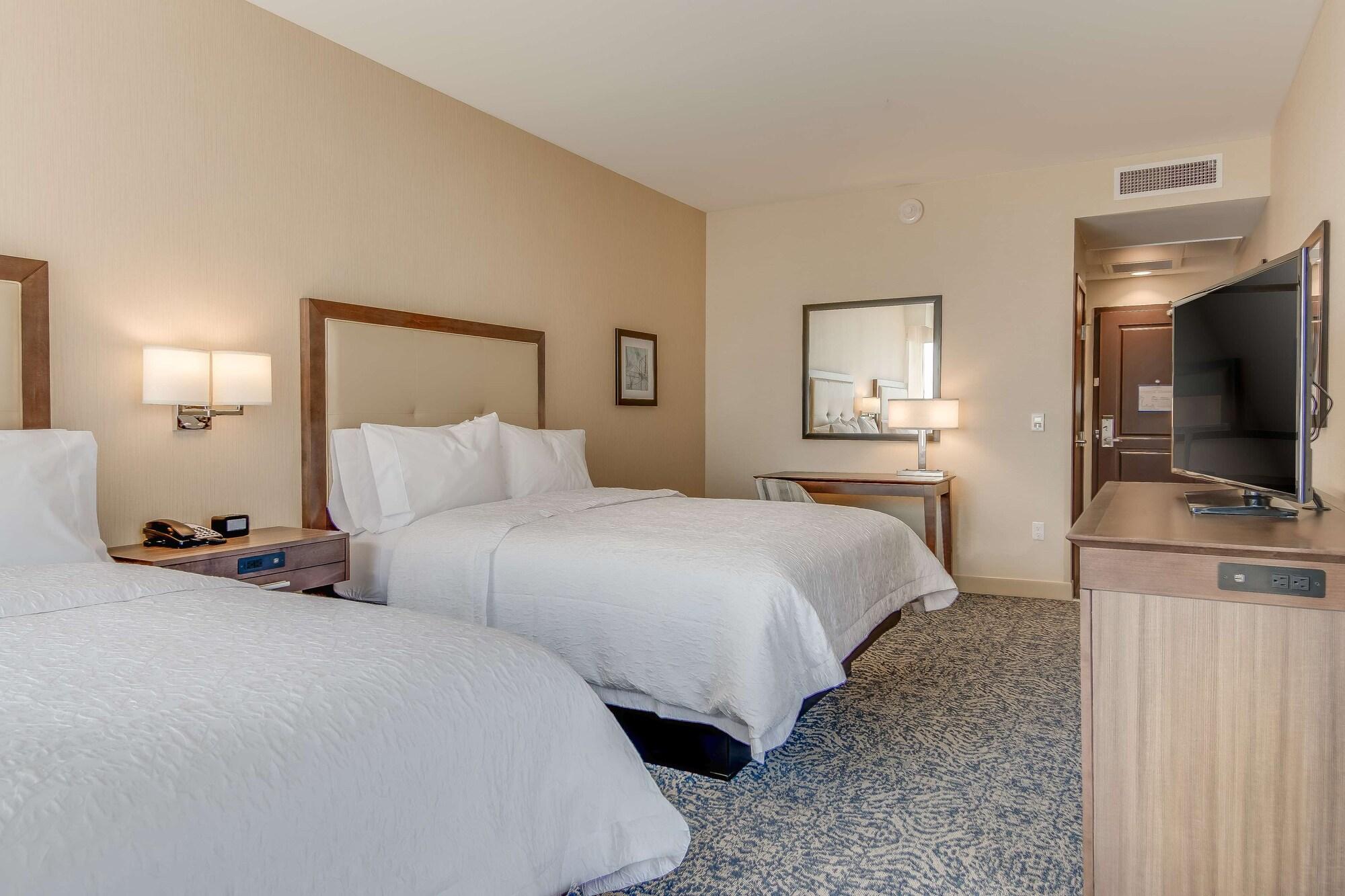 Hampton Inn & Suites Los Angeles - Glendale Dış mekan fotoğraf