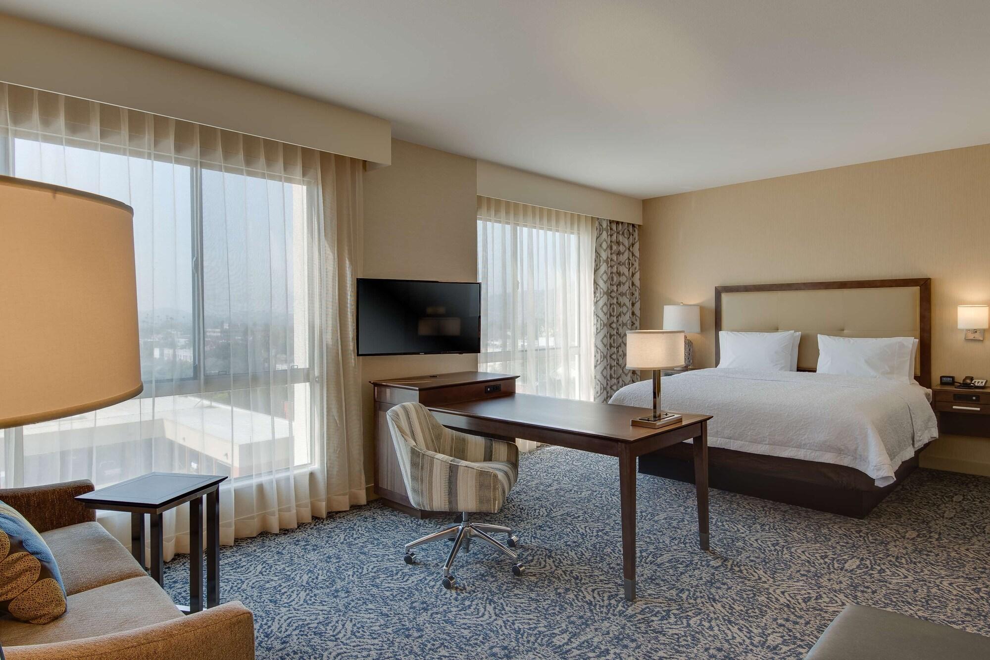 Hampton Inn & Suites Los Angeles - Glendale Dış mekan fotoğraf