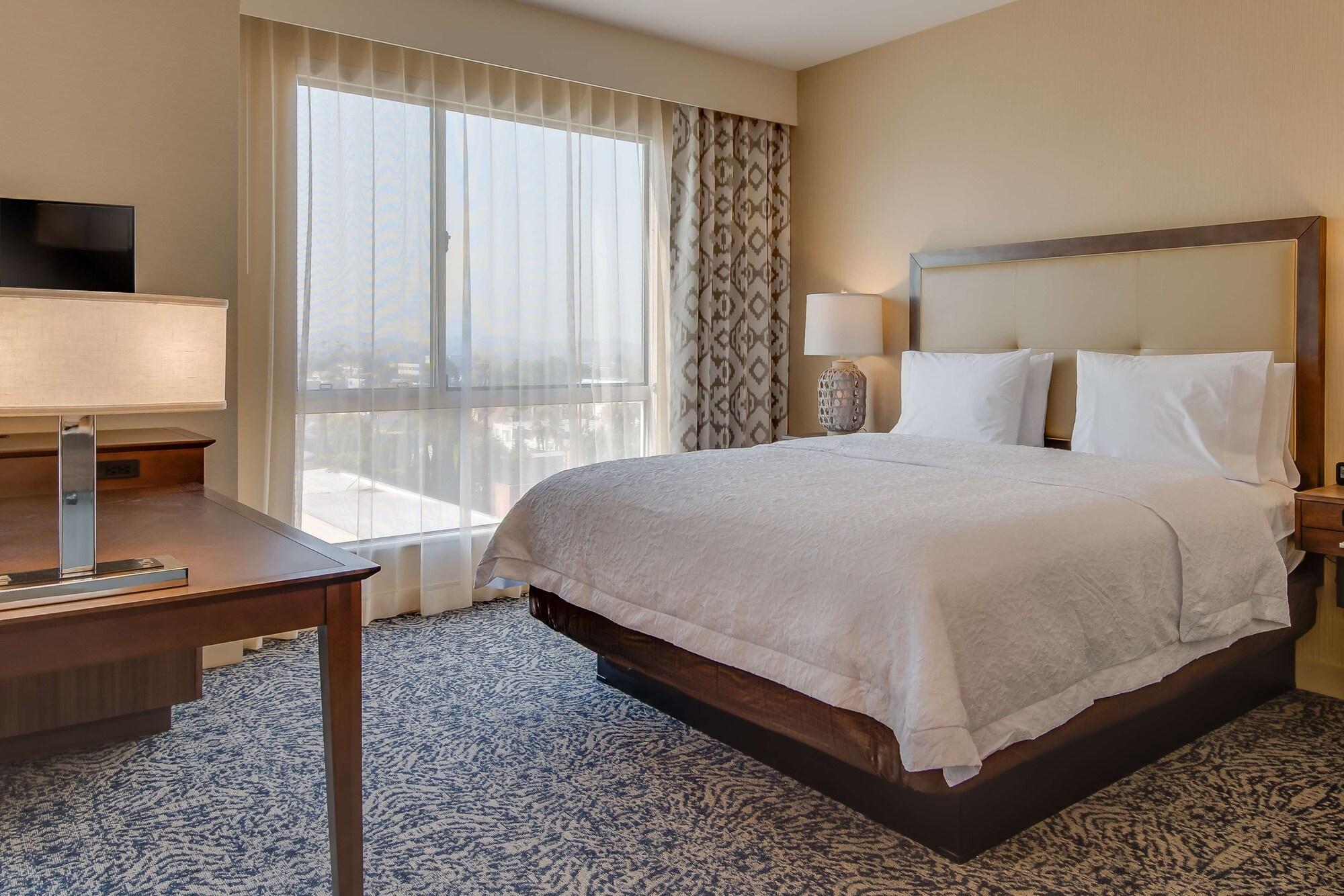 Hampton Inn & Suites Los Angeles - Glendale Dış mekan fotoğraf