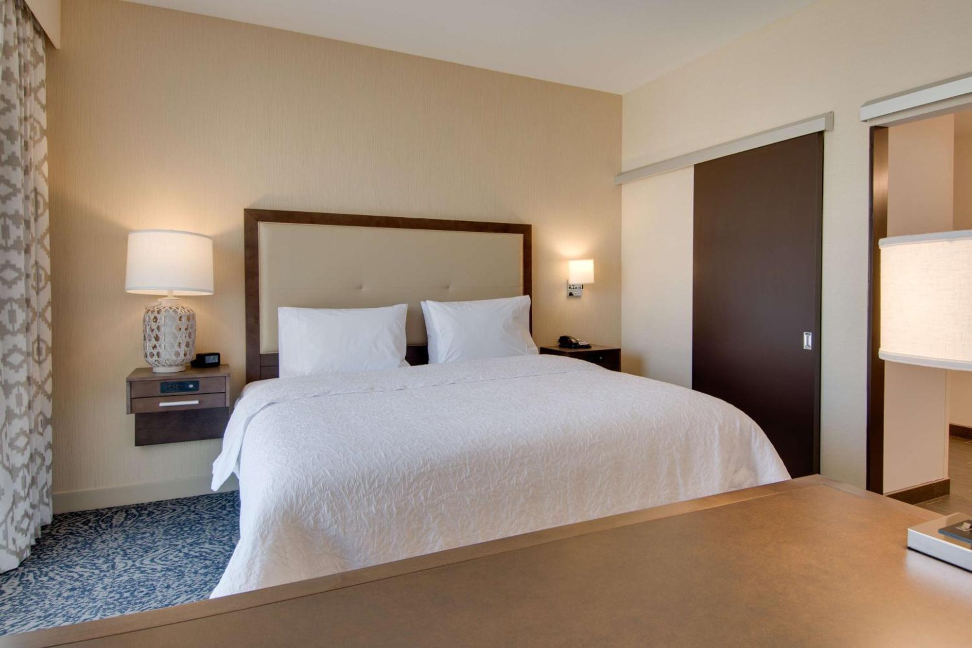 Hampton Inn & Suites Los Angeles - Glendale Dış mekan fotoğraf