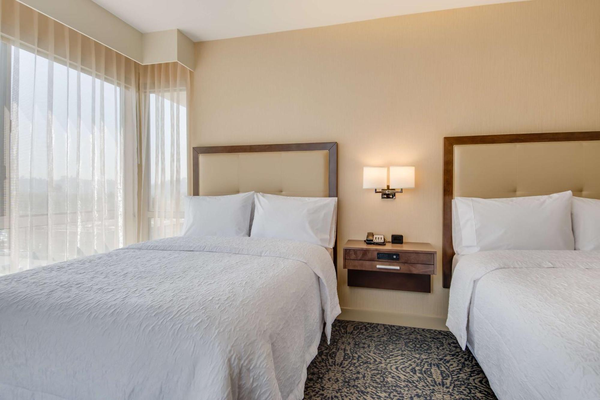 Hampton Inn & Suites Los Angeles - Glendale Dış mekan fotoğraf