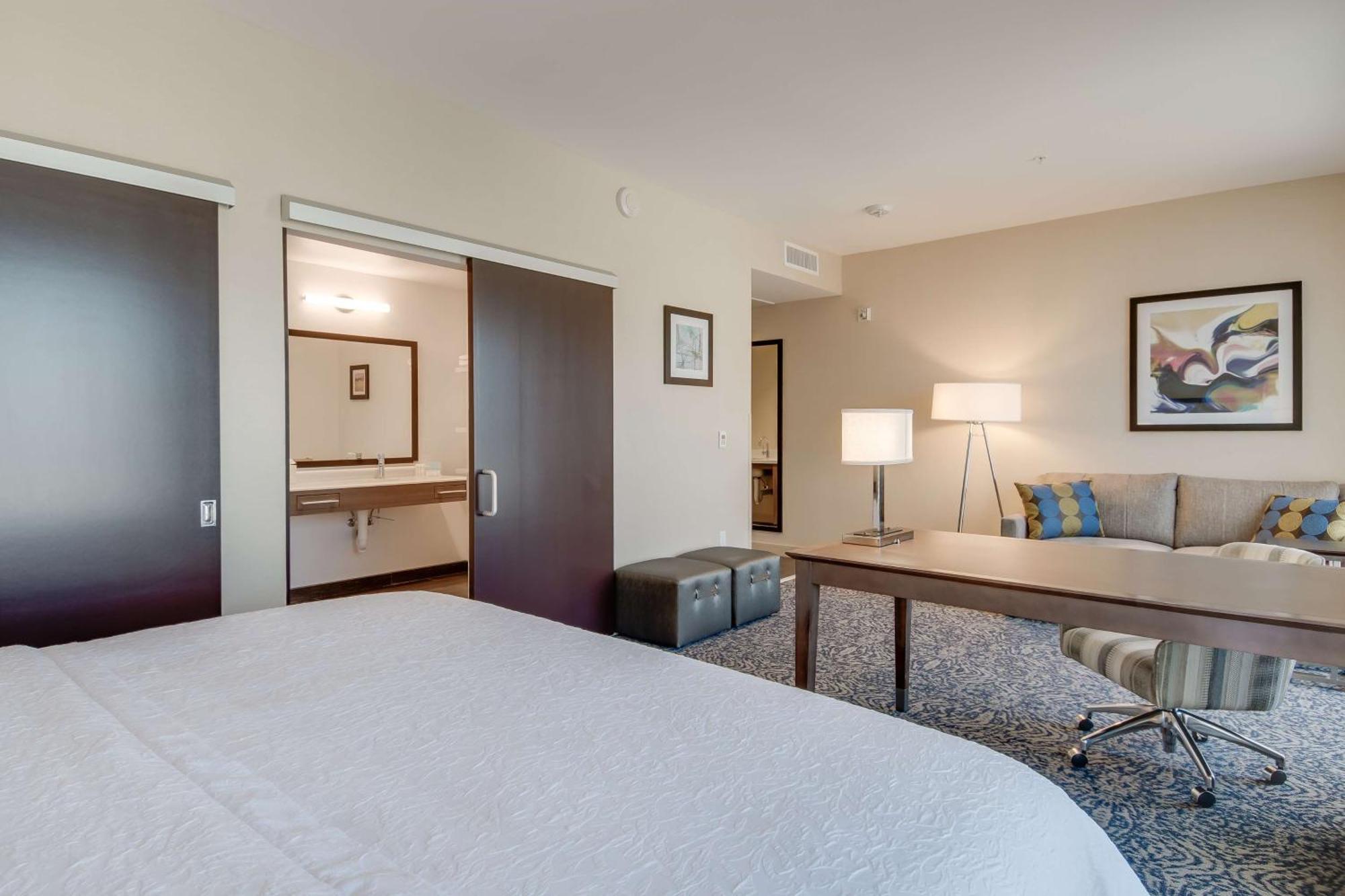 Hampton Inn & Suites Los Angeles - Glendale Dış mekan fotoğraf