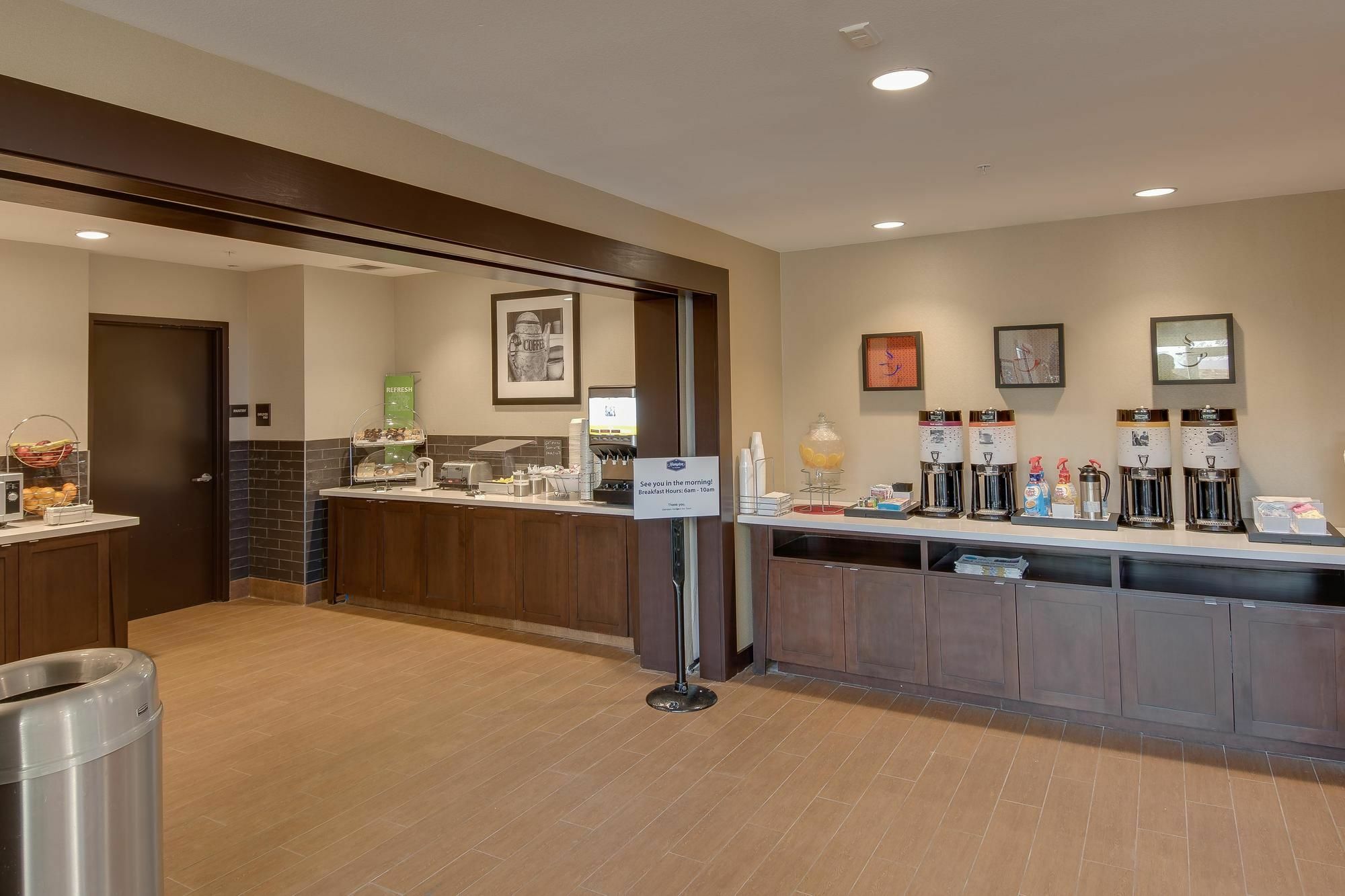 Hampton Inn & Suites Los Angeles - Glendale Dış mekan fotoğraf