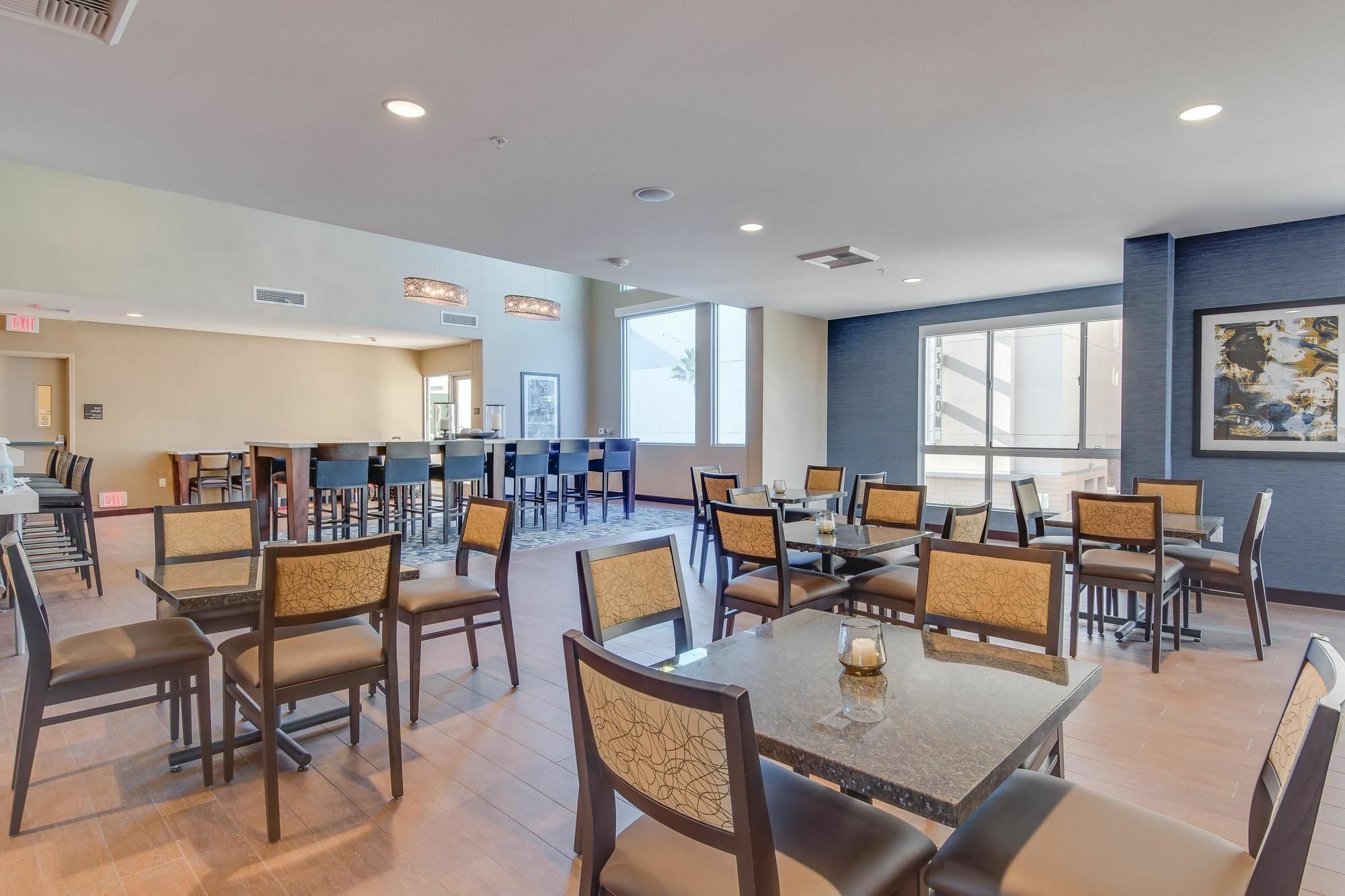 Hampton Inn & Suites Los Angeles - Glendale Dış mekan fotoğraf