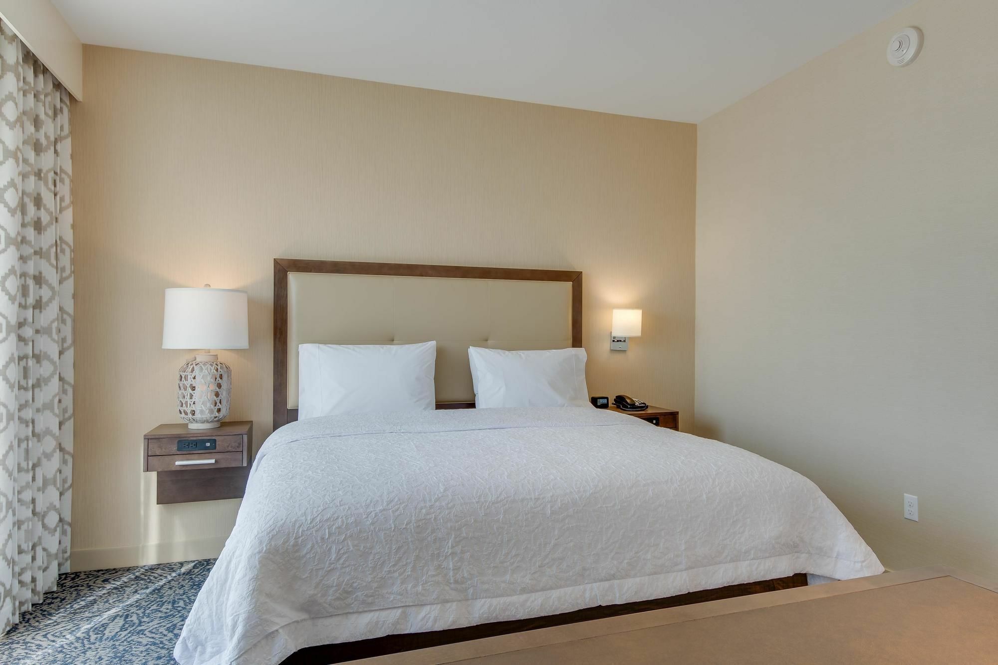Hampton Inn & Suites Los Angeles - Glendale Dış mekan fotoğraf